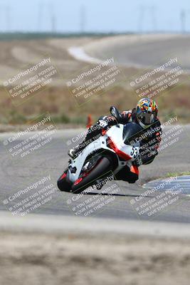 media/Jun-14-2025-Lets Ride (Sat) [[c36d48699a]]/B Group/1220pm (Riverside)/